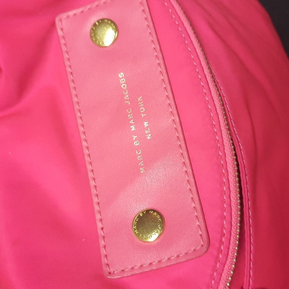 Marc By Marc Jacobs Hot Pink Crossbody Bag - Picture 2 of 7
